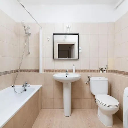 Апартаменти Easy Rent - Family, Centrum, Free Parking, 24h Check-in *