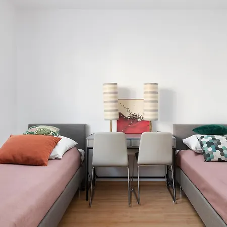 Lägenhet Easy Rent - Family, Centrum, Free Parking, 24h Check-in *